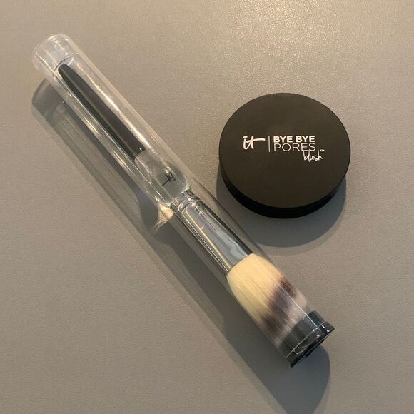 It BYE BYE BLUSH W/Brush - Picture 4 of 4
